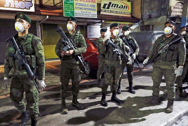 菲總統頒令違封城者槍斃 基督教團體譴責:滅絕窮人