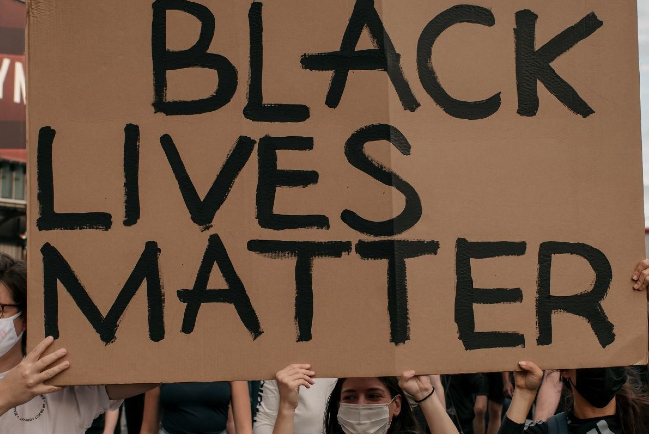 調查：美國牧者逾九成譴責種族歧視