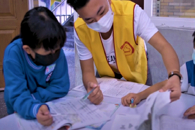 台基督教機構疫下陪讀 弱勢童藝班啟蒙盼當建築師