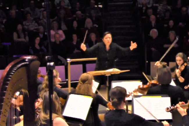 唐崇榮賀女兒獲最佳指揮 教養孩童從小向上帝禱告