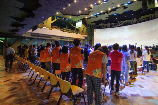 台教會青年論壇:講「理財」談「婚嫁」帶「 LGBT到教會」