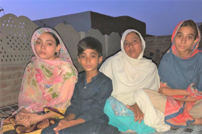 巴基斯坦14歲女孩逃脫穆斯林綁架 向英國首相求救