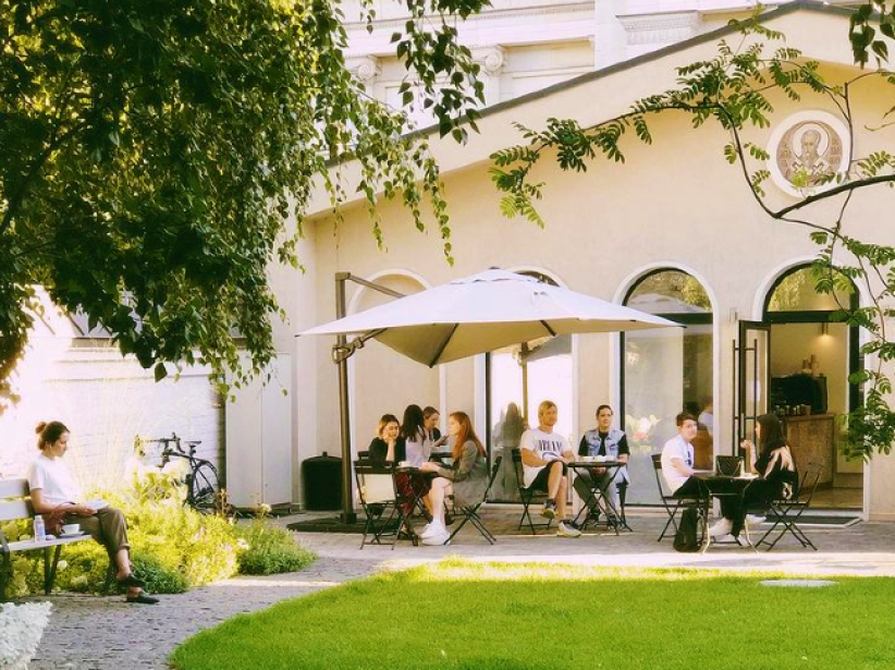 16世紀東正教堂改裝咖啡館 貫注活力吸引千禧代 