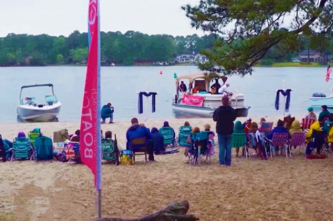 船教會水上崇拜 陽光海風吹靈火