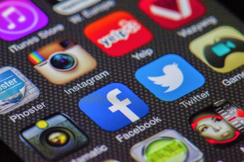 民調研社交媒體影響：4成上癮6成半籲監管 