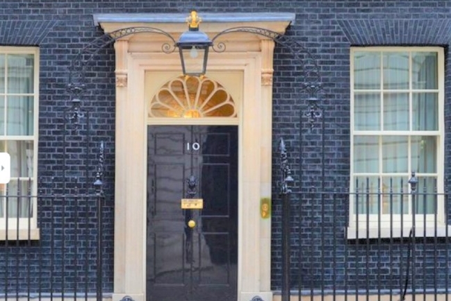 英教會領袖冒刑事風險 聯署反對《皈依治療禁令》