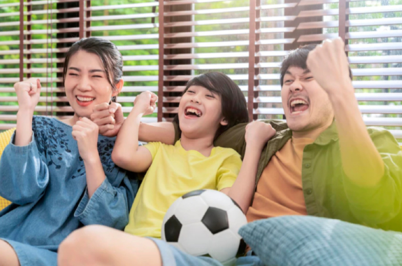 明光社谈体罚 温南声：父子零距离管教得心应手 