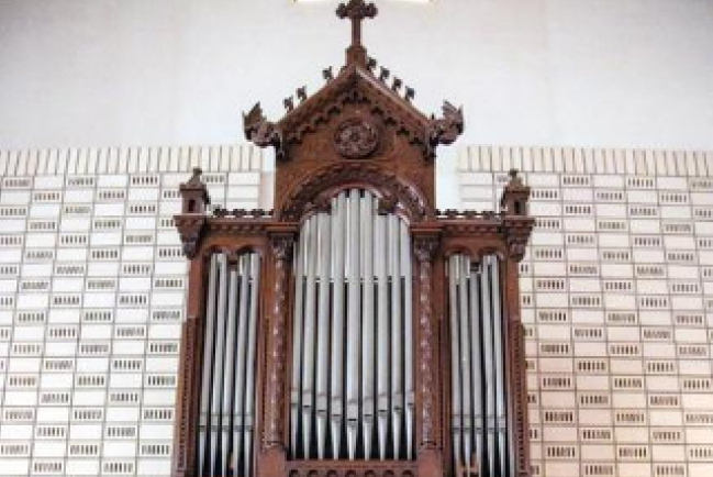 東京百年歷史教堂簧風琴 漂洋過海復修