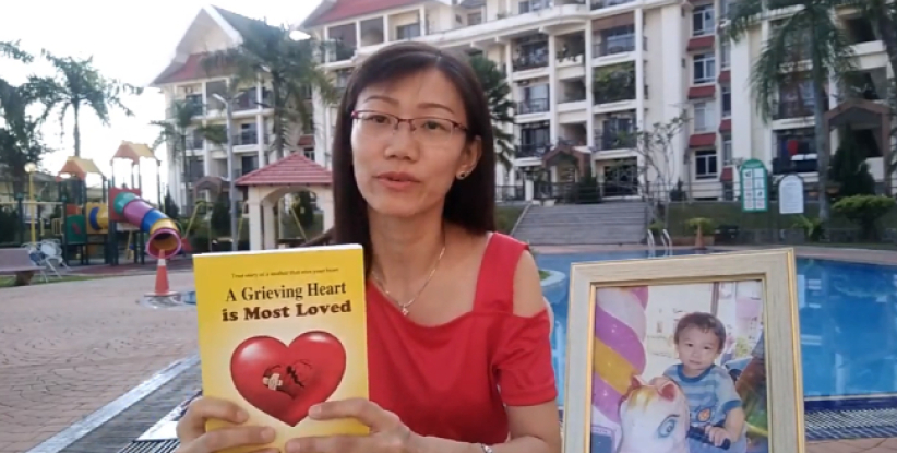 单亲妈咪助教出书 丧子之痛上帝对她说……