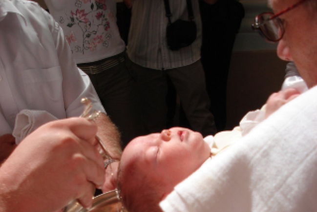 神父出事 施洗禮講錯「我們 」數千教徒身分失效