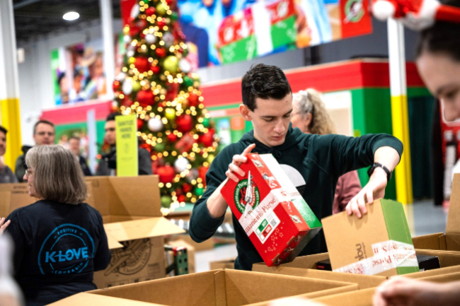 「聖誕兒童行動」第2億個玩具盒送贈烏克蘭孩子