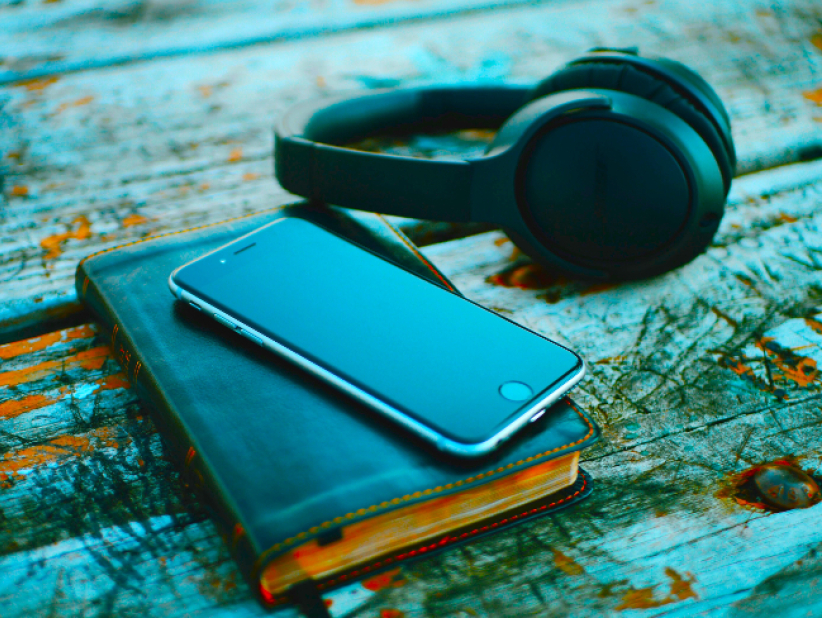 播客推2023年读经计划：听众边听边阅读 