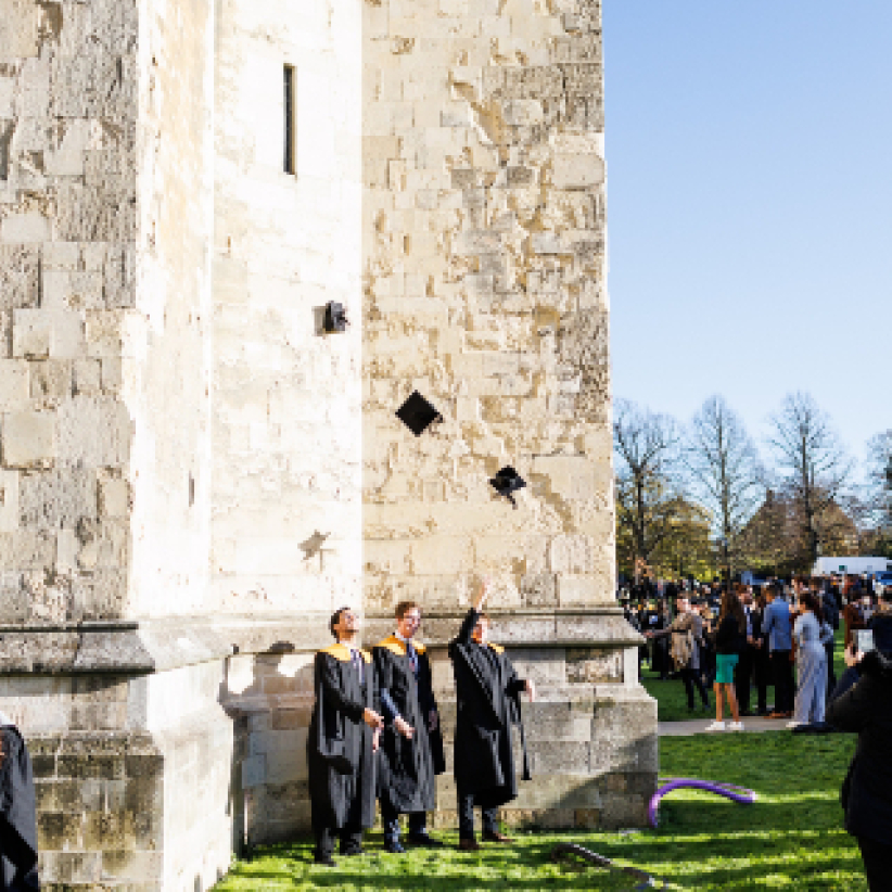 根德大學禁學生用基督教名 被批極權社會標誌