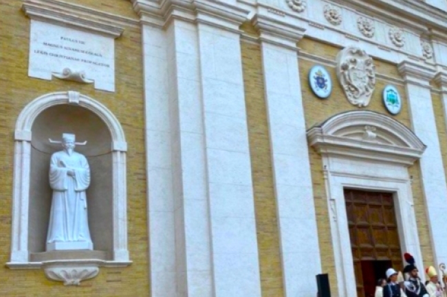 徐光啓與利瑪竇雕像揭幕：和平使者促東西方文化交流