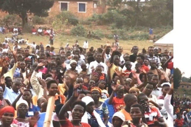 神蹟！宣教組織西非佈道6萬人信主