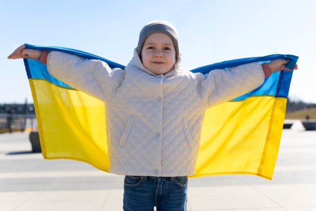 世界兒童人權日：烏克蘭少兒戰地化悲憤為積極