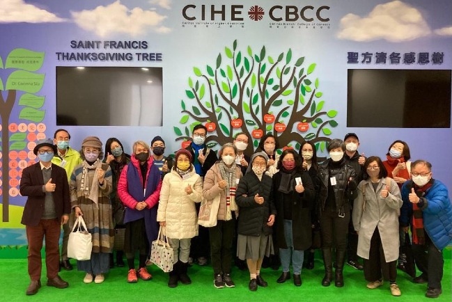 「愛·護·天父世界」藝術展祈禱會 參展者寒冬細說創作熱忱