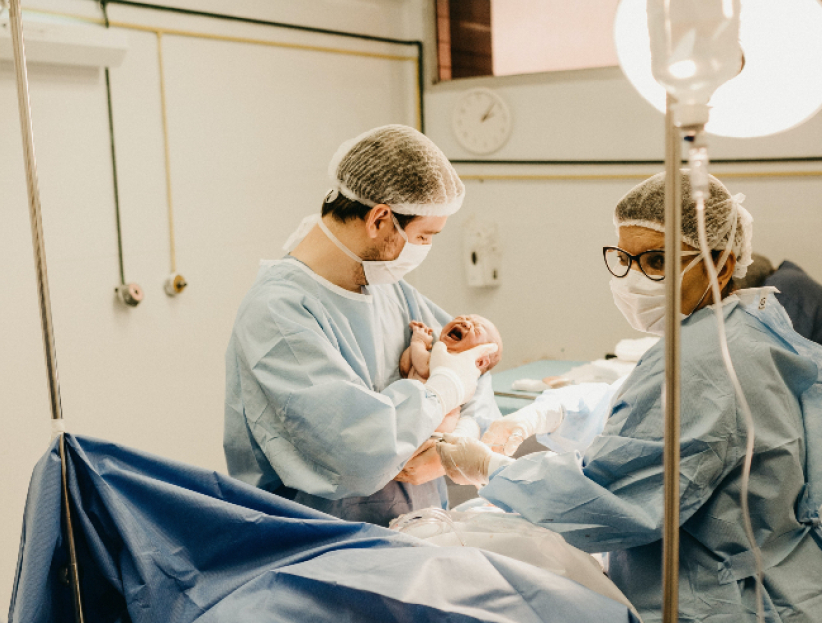 生育率下降 学者分析宗教如何改变出生率