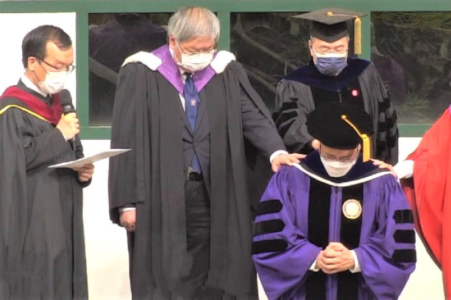 中神院長就職禮  黃國維領群體承接學院傳統