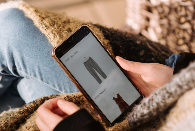 智能手機現色情陷阱 組織開發程式助成癮者康復