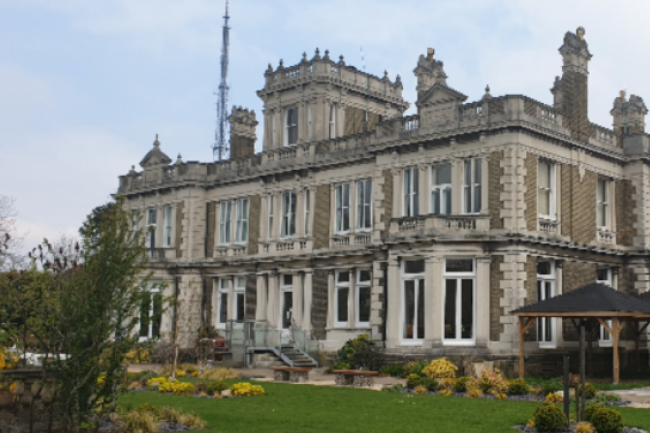 百年歷史司布真學院獲批註冊 神學教育予以肯定