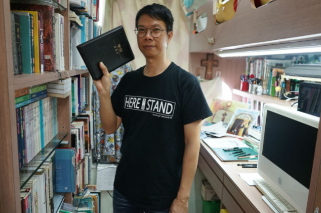 輟學小子搖變漫畫家 專訪亞澍：閱讀讓信仰前進