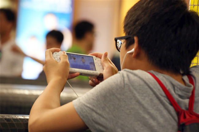 一日到黑掛住打機？ 明光社：沉溺是表徵虛空需正視