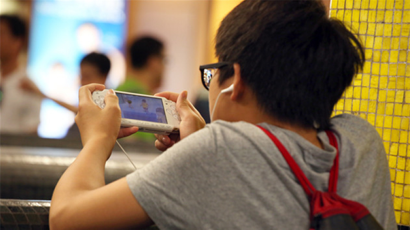 一日到黑挂住打机？ 明光社：沉溺是表征虚空需正视