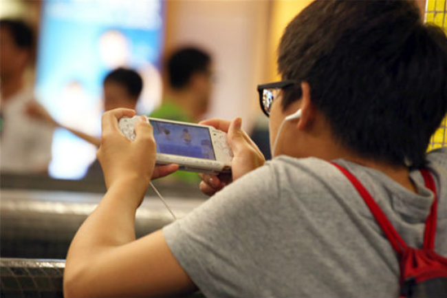 一日到黑掛住打機？ 明光社：沉溺是表徵虛空需正視