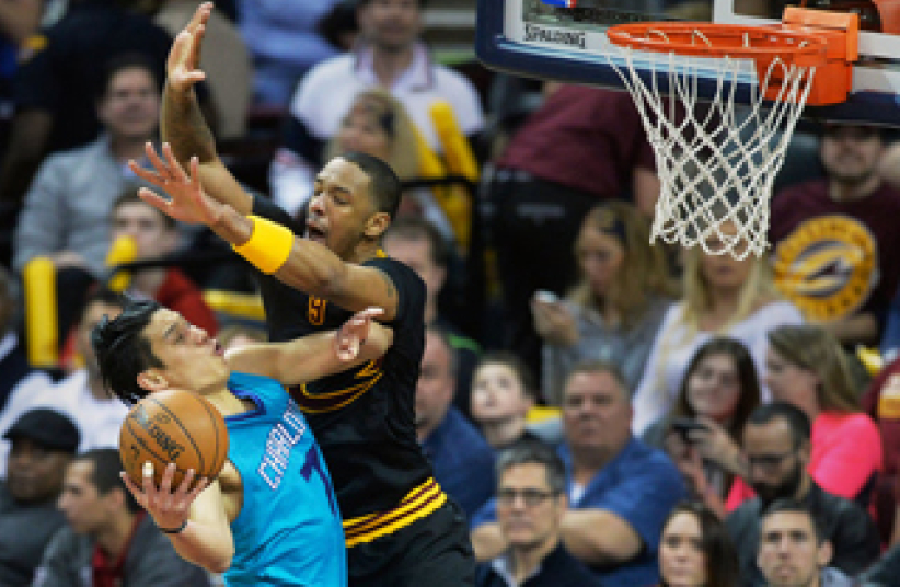 全職媽媽製作「林書豪：太多惡意犯規未被吹判」視頻 網民熱論