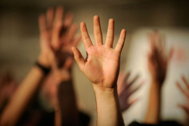 唐崇榮認為「聖靈擊倒」現象「絕不是聖靈的工作」