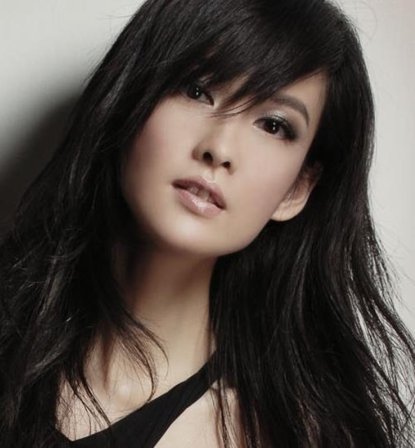 周慧敏福音碟首發主打歌《肋骨》似描述與倪震崎嶇愛情路