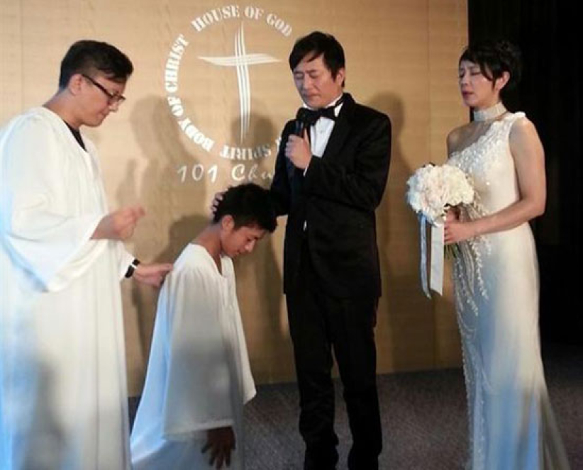 汤志伟与郭美津结婚子受洗 双喜临门上帝祝福