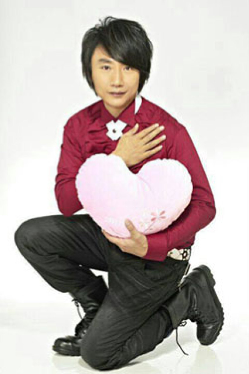 台湾艺人秦伟归主 弃白龙王、钱与色欲