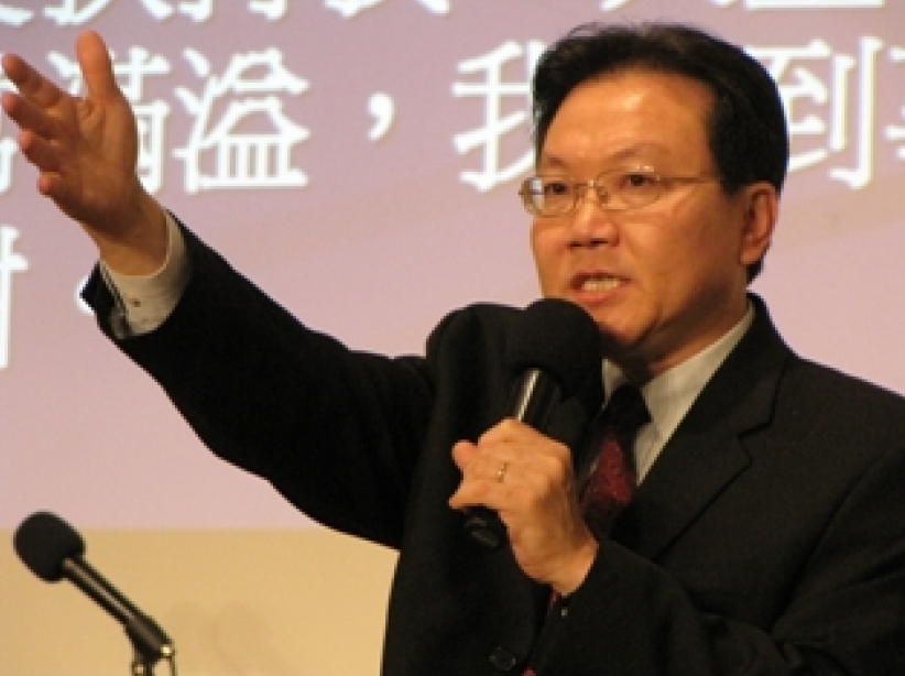 郝继华牧师勉励基督徒「务要传道」	