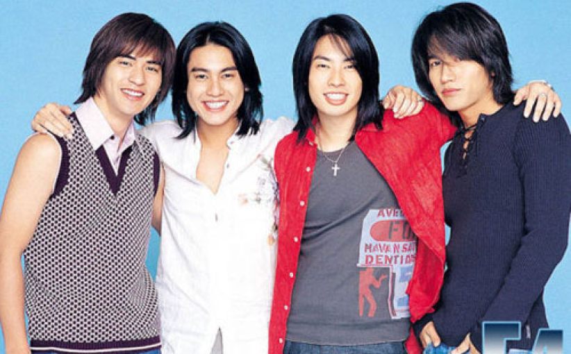 《流星花园》F4成员聚首 相拥祷告感动粉丝