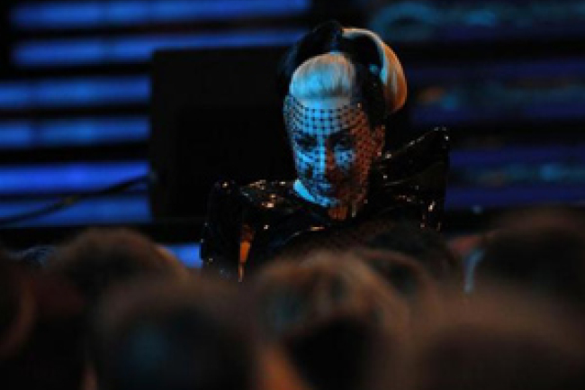 Lady Gaga首爾演唱會賣弄血腥色情抗議聲四起