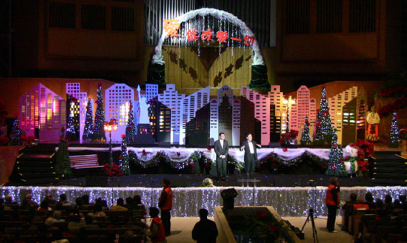 北美多場聖誕慈善晚會 分享基督愛改變一切 