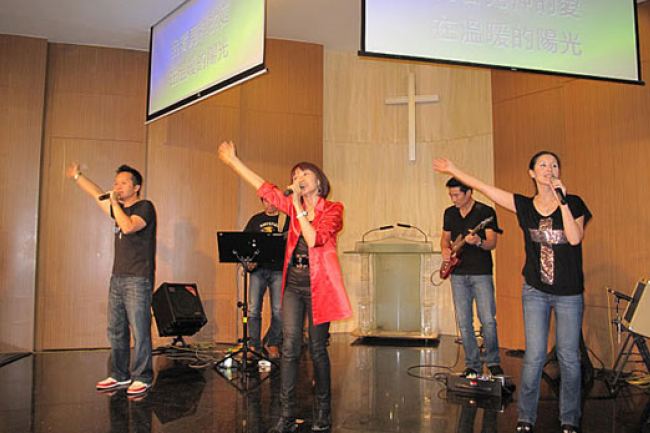 泥土音樂台灣巡迴佈道果實櫐櫐