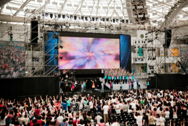 讚美之泉亞洲巡迴「相信有愛就有奇蹟」現場氣氛高漲