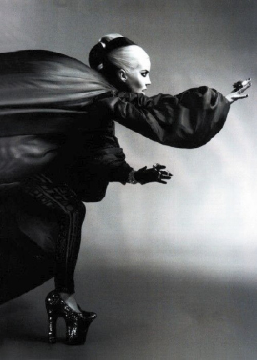 Lady Gaga扮修女唱「我愛猶大」再惹宗教人士不滿