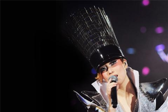 鄭秀文世界巡演 福音歌唱響全場