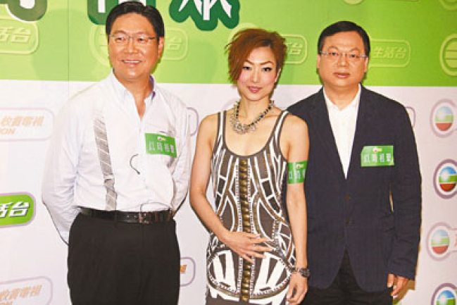 鄭秀文、馬時亨與林以諾牧師談信仰與抑鬱