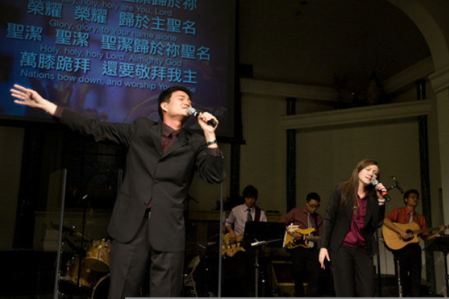 讚美之泉敬拜照亮聖荷西 為矽谷朋友打氣