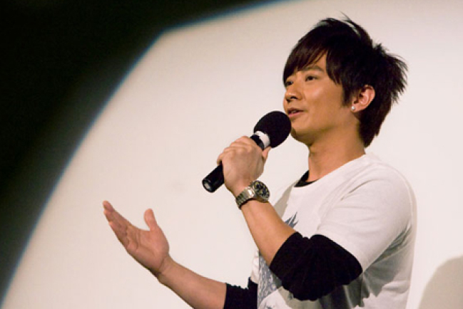 孫耀威聲帶勞損暫別歌壇 曾禱告到哭