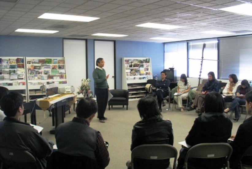 何傑院長教導靜修默觀「主對我是什麼」