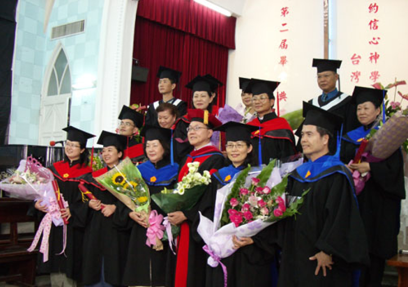 信心聖經神學院台中分院畢業禮圓滿結束