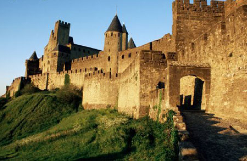 每日经历神：上去得那地为业