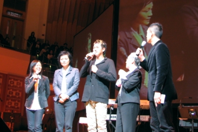 「i-sir」首映佈道會昨盛大舉行 帶出「不輕易放棄」訊息