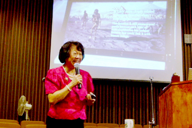 宗教科學不相容﹖兩位科學博士:科學讓人更認識神的創造